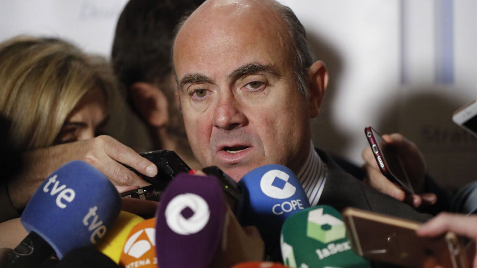 El Gobierno fijará una solución extrajudicial "gratuita" para la devolución de las cláusulas suelo en 3 meses