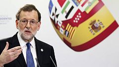 Rajoy y los presidentes autonómicos acuerdan aprobar el nuevo sistema de financiación este 2017