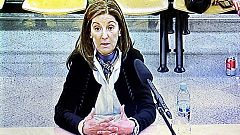 La mujer de Bárcenas asegura en el juicio de Gürtel tener "confianza total y absoluta" en su marido
