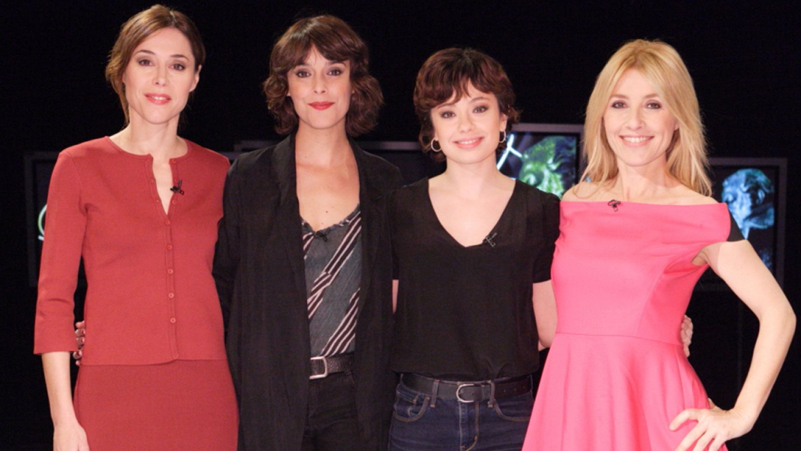 Cayetana Guillén Cuervo con Ruth Díaz, Anna Castillo y Belén Cuesta