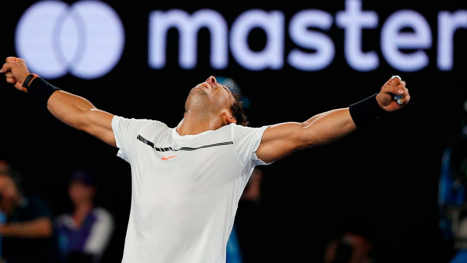 Nadal se cita con Federer en la final