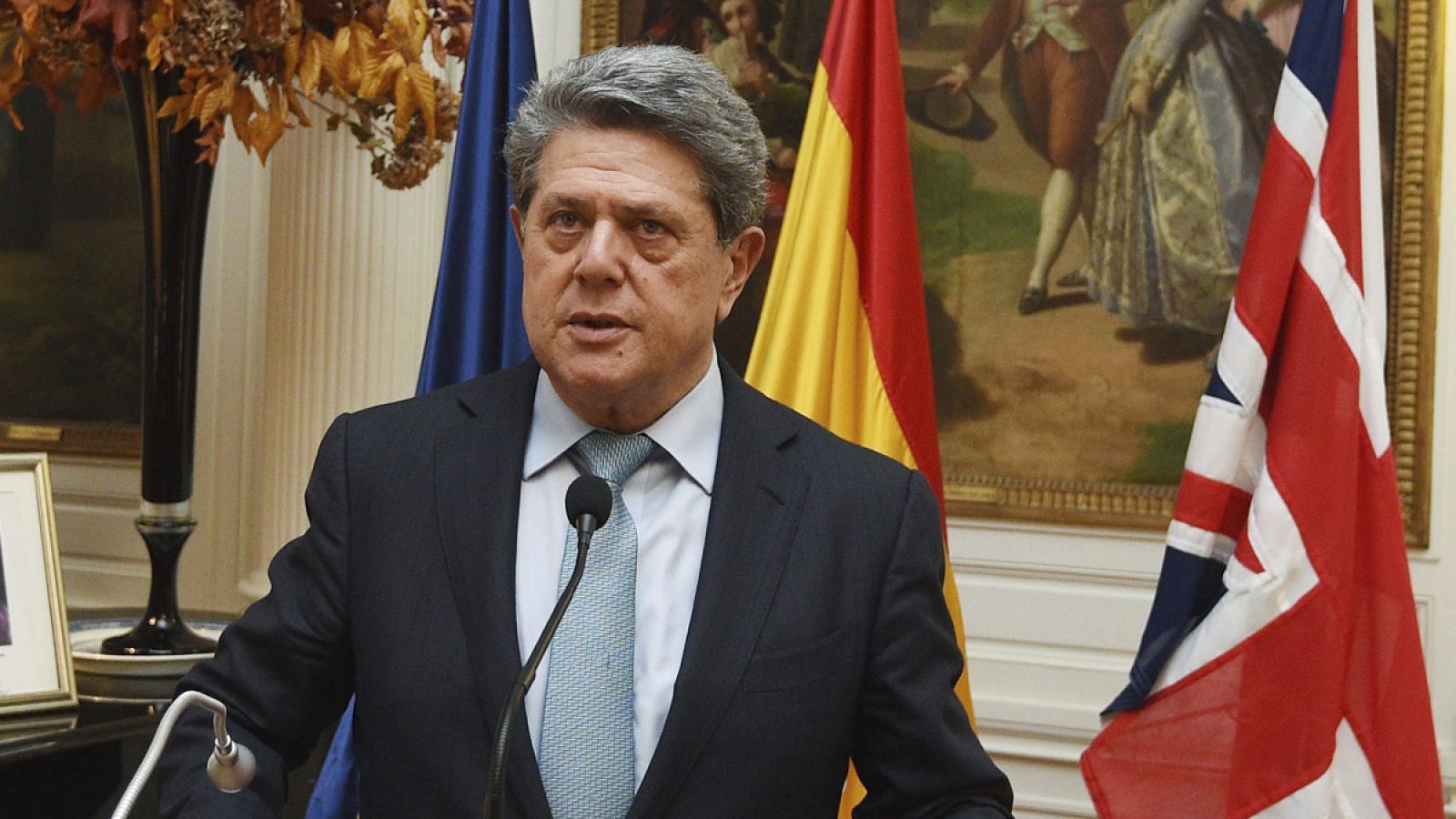 Federico Trillo, durante la rueda de prensa en la que anunció que dejaba este cargo diplomático.