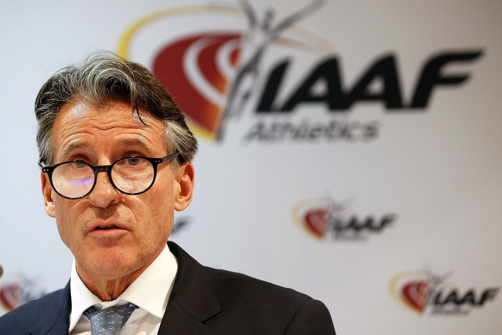 El presidente de la IAAF, Sebastian Coe, durante una rueda de prensa.