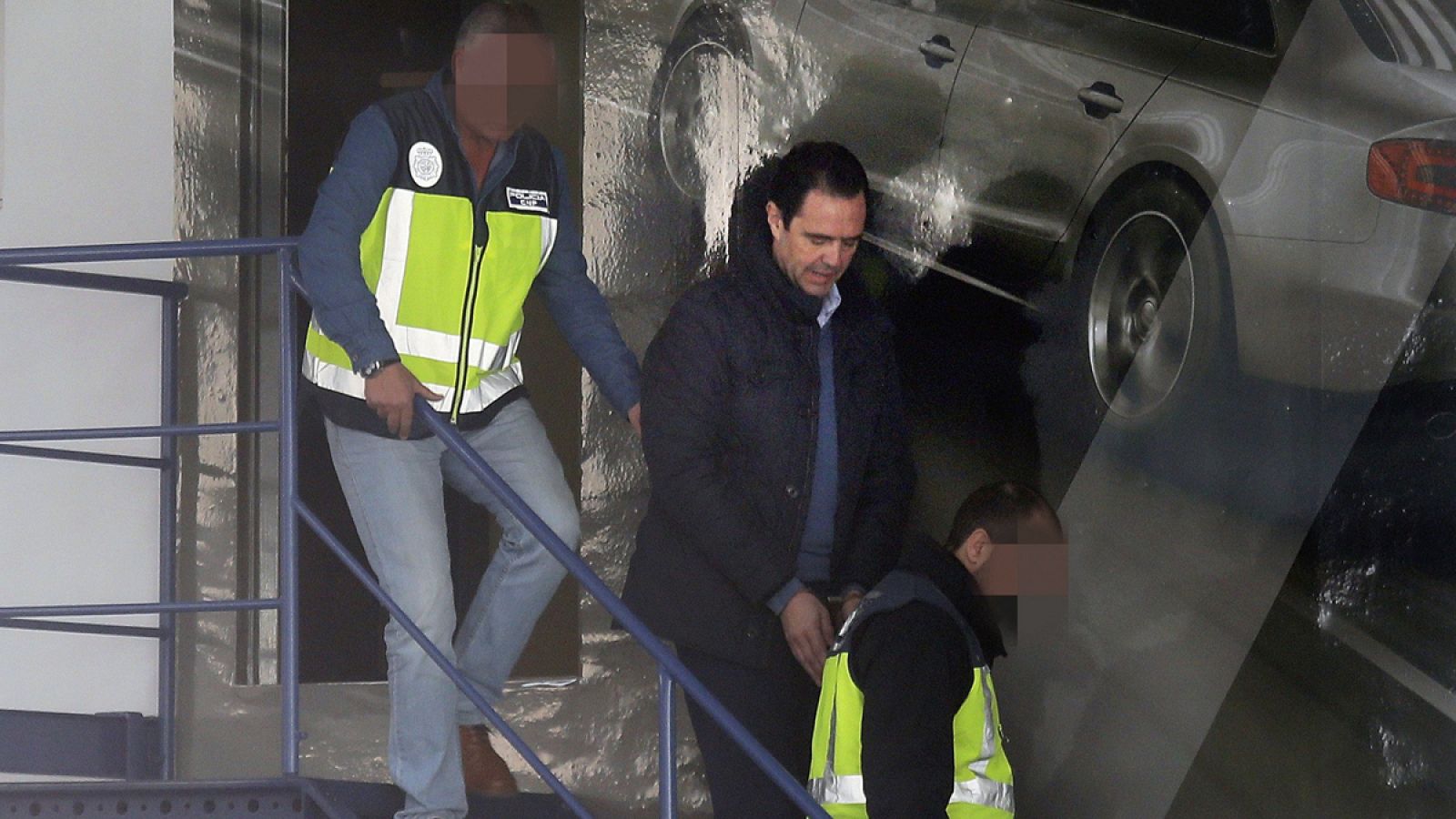 Miguel López, el yerno de la viuda del expresidente de la CAM, Vicente Sala, durante su detención el pasado miércoles.