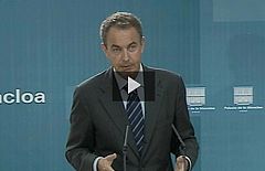 Zapatero considera "malo" el dato del paro y Rajoy cree que la crisis "se le ha ido de las manos"