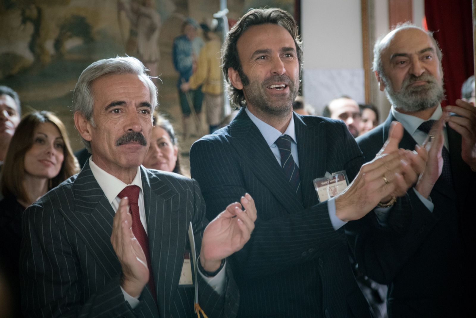 Antonio es testigo de la histórica firma