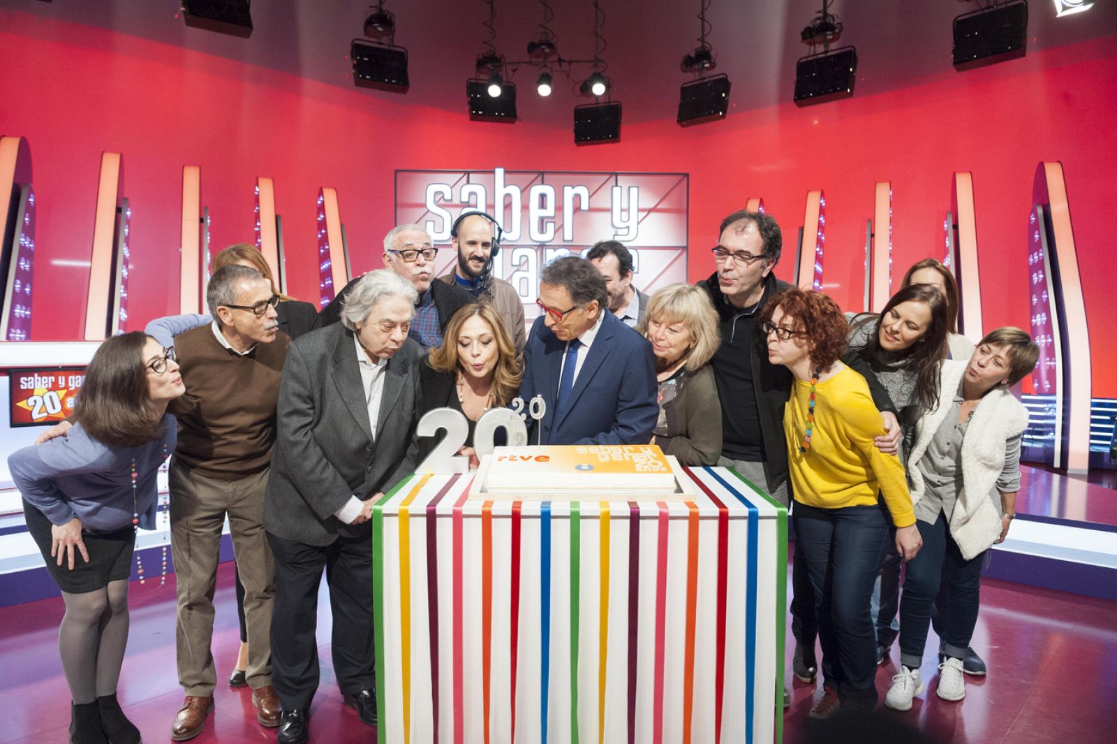 El equipo de 'Saber y ganar' celebra el 20 aniversario del programa
