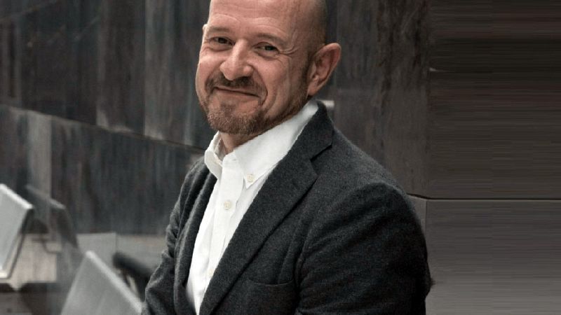 Carlos Urroz: "Hay que ir a ARCO con ganas de disfrutar y no fijarse en lo que no gusta sino en lo que gusta"