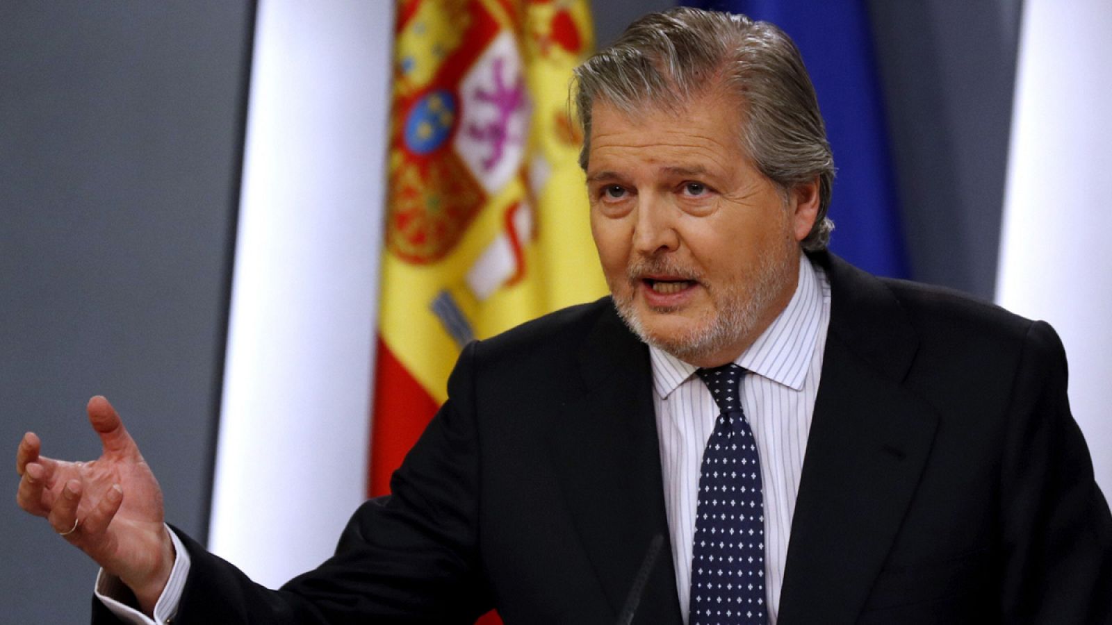 El portavoz del Gobierno, Íñigo Méndez de Vigo, durante la rueda de prensa que ha ofrecido tras la reunión del Consejo de Ministros