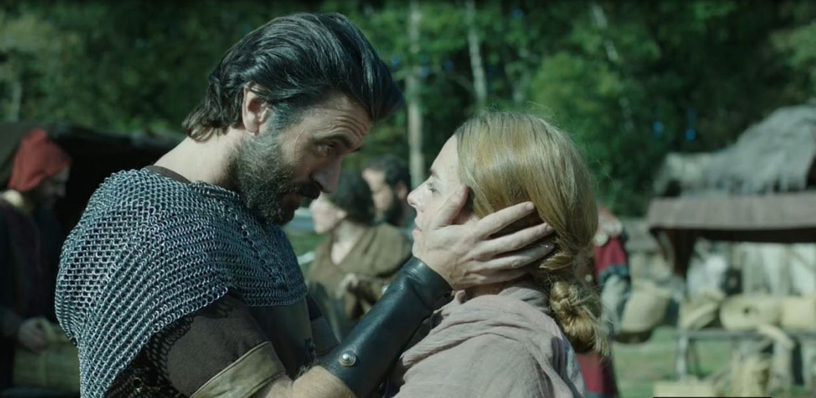 En el último capítulo de 'El final del camino', Gonzalo vuelve a Compostela y descubre que Elvira sigue viva