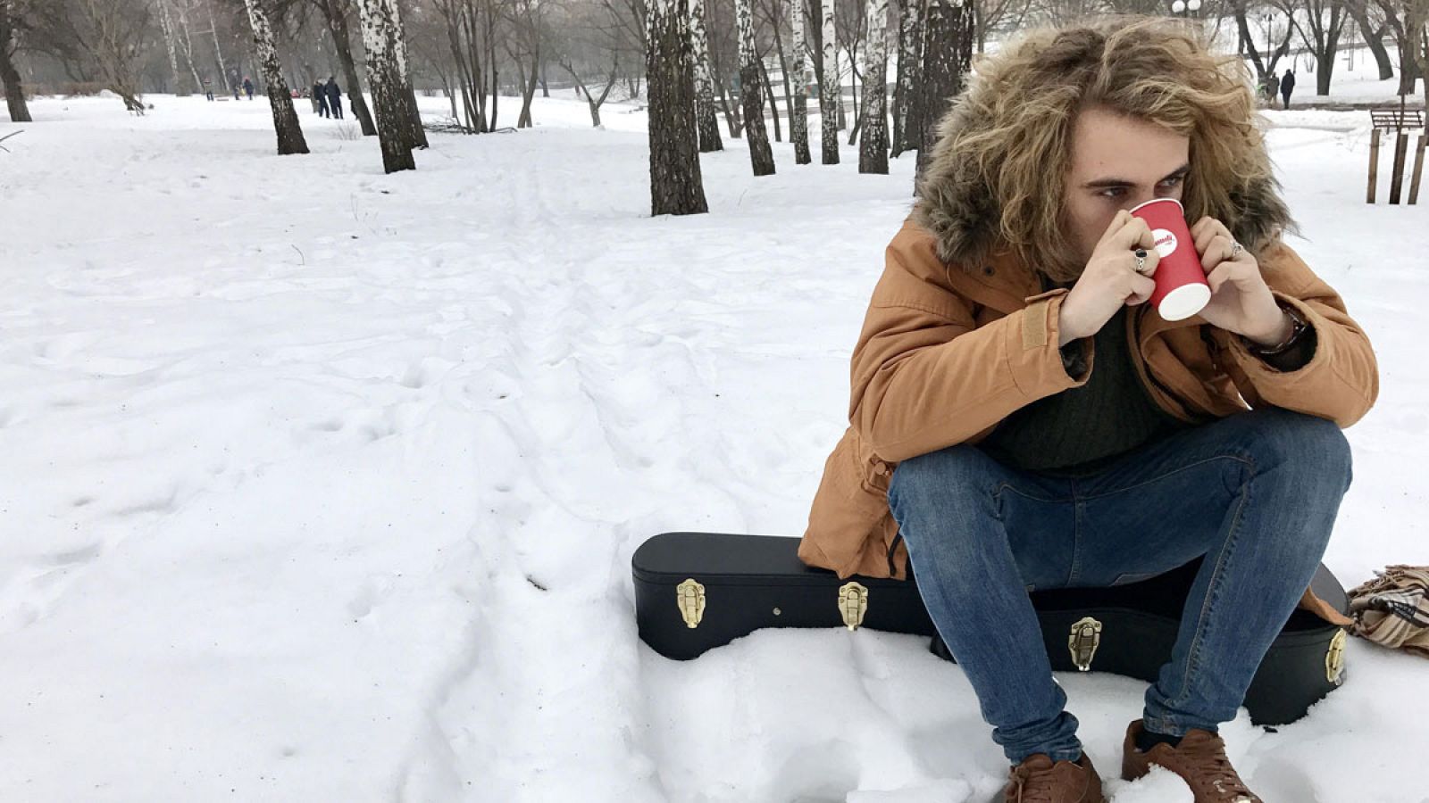 Manel Navarro en la nieve, en una imagen tomada en su reciente visita a Kiev