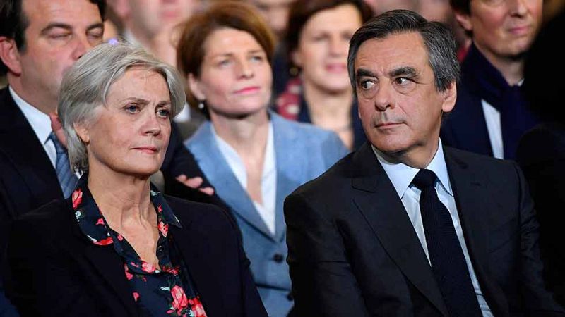 La mujer de Fillon asegura que hacía "tareas muy variadas" y reales para su marido