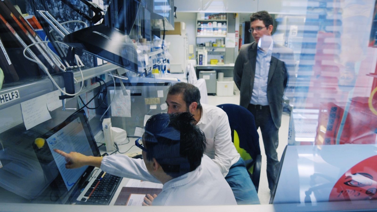 Pere Estupinyà, en el laboratorio de investigación genética