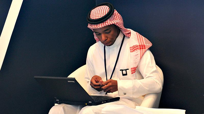 EE.UU. y Reino Unido prohíben el uso de dispositivos electrónicos en vuelos de varios países musulmanes