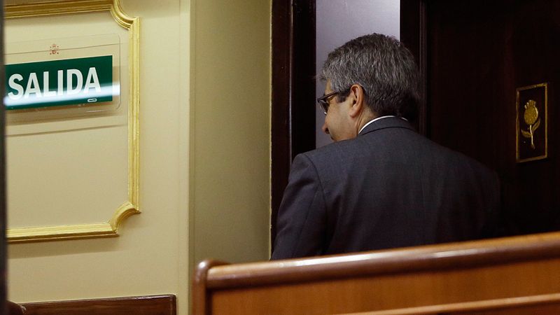 Homs queda apartado de su escaño por su condena de inhabilitación y se despide "condenado, pero feliz"