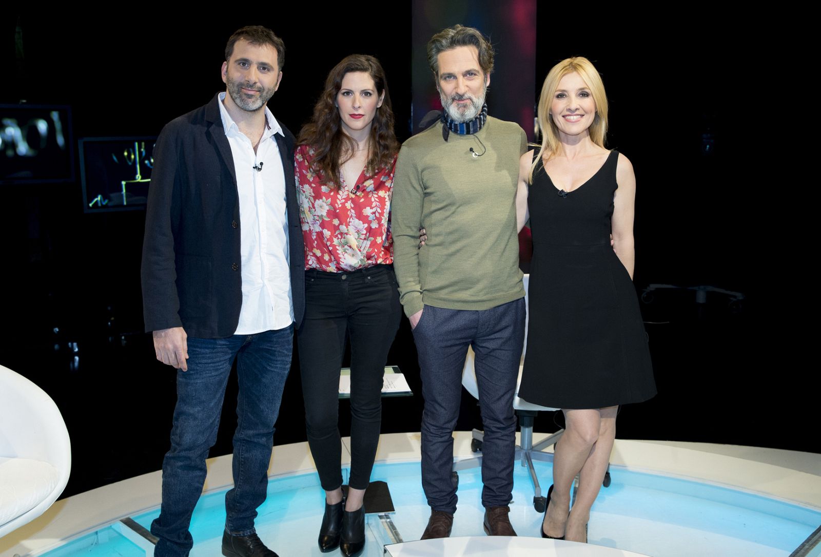 Cayetana Guillén Cuervo con Alejo Flah, Ernesto Alterio y Bárbara Santa Cruz