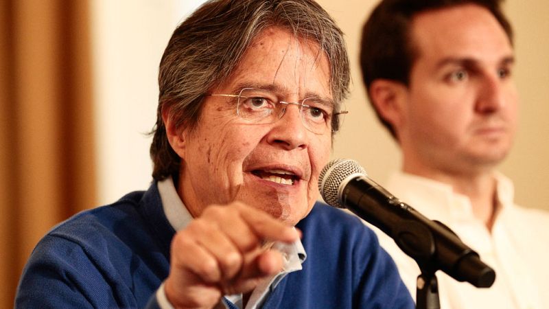 El candidato opositor Lasso pedirá otro recuento de los votos