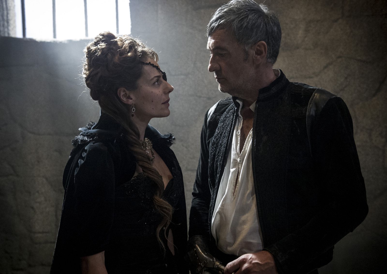 Miryam Gallego y Francis Lorenzo, premiados en Nueva York por 'Aguila Roja'