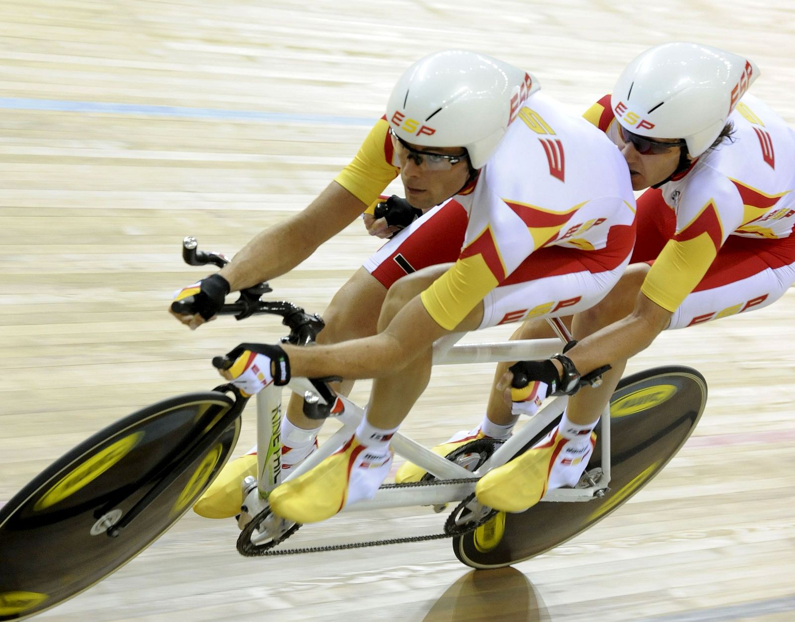 Medalla de plata en ciclismo en pista