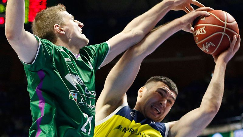 Unicaja reduce a MoraBanc y el Valencia acaba con un pobre Barça