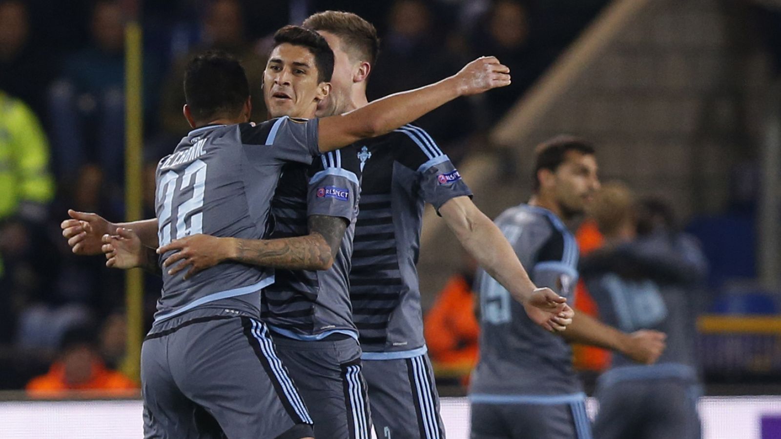 Los jugadores del Celta celebran el gol de Sisto