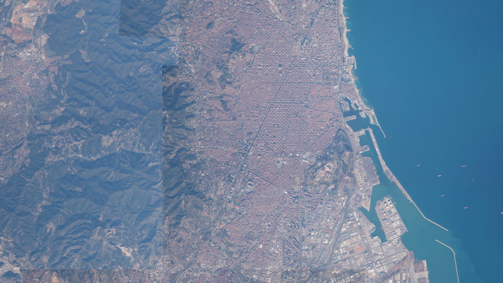 Fragmento del 'collage' de la ciudad de Barcelona, fotografiada por el astronauta Thomas Pesquet.