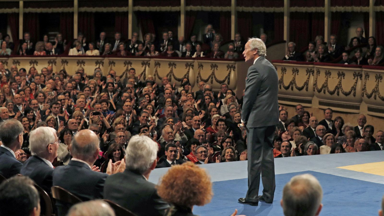 El escritor estadounidense Richard Ford en la ceremonia de los Premios Princesa de Asturias 2016.