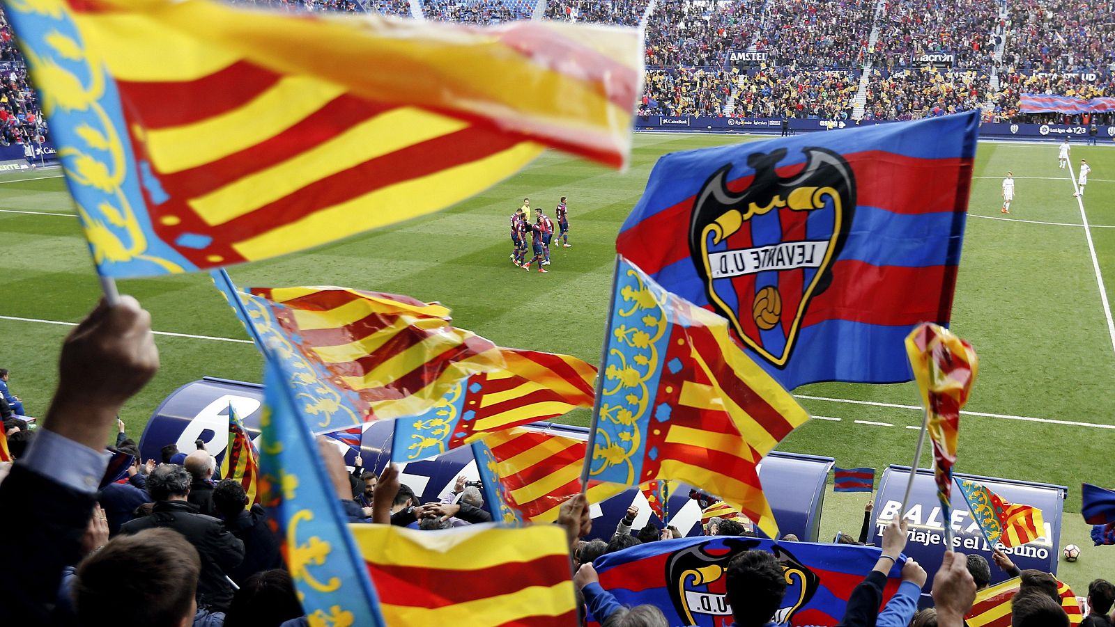 El Levante asciende matemáticamente a Primera a falta de seis jornadas