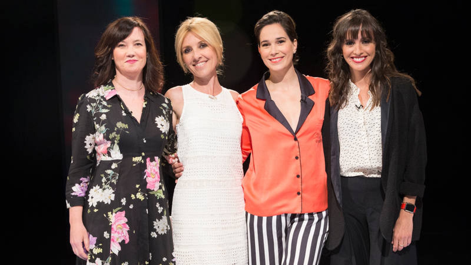 Cayetana Guillén Cuervo con Celia Freijeiro, Cristina Pons y Marina San José