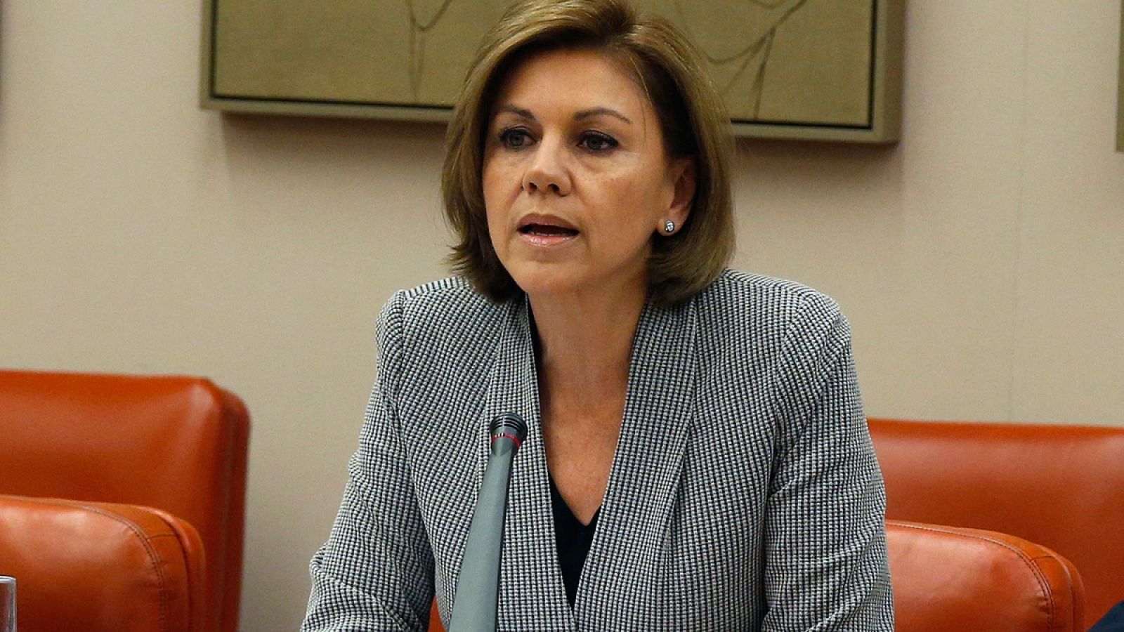 La ministra de Defensa, María Dolores de Cospedal, compareciendo en el Congreso por el Yak 42