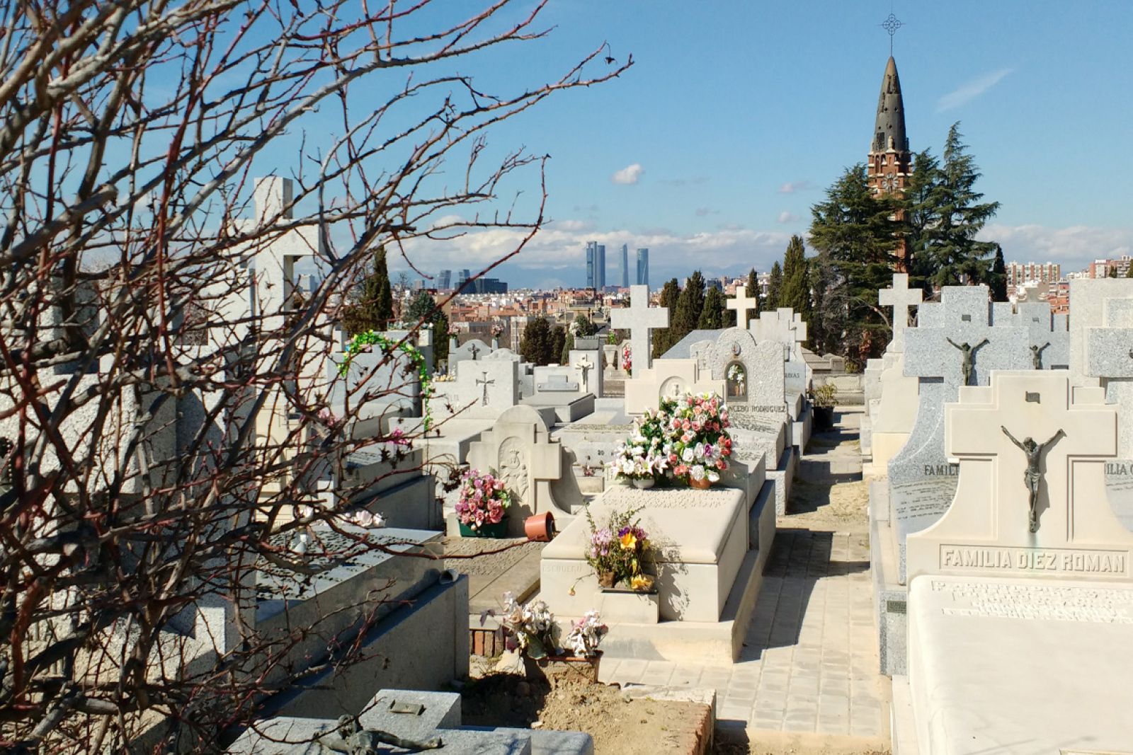 Vista del cementerio de La Almudena
