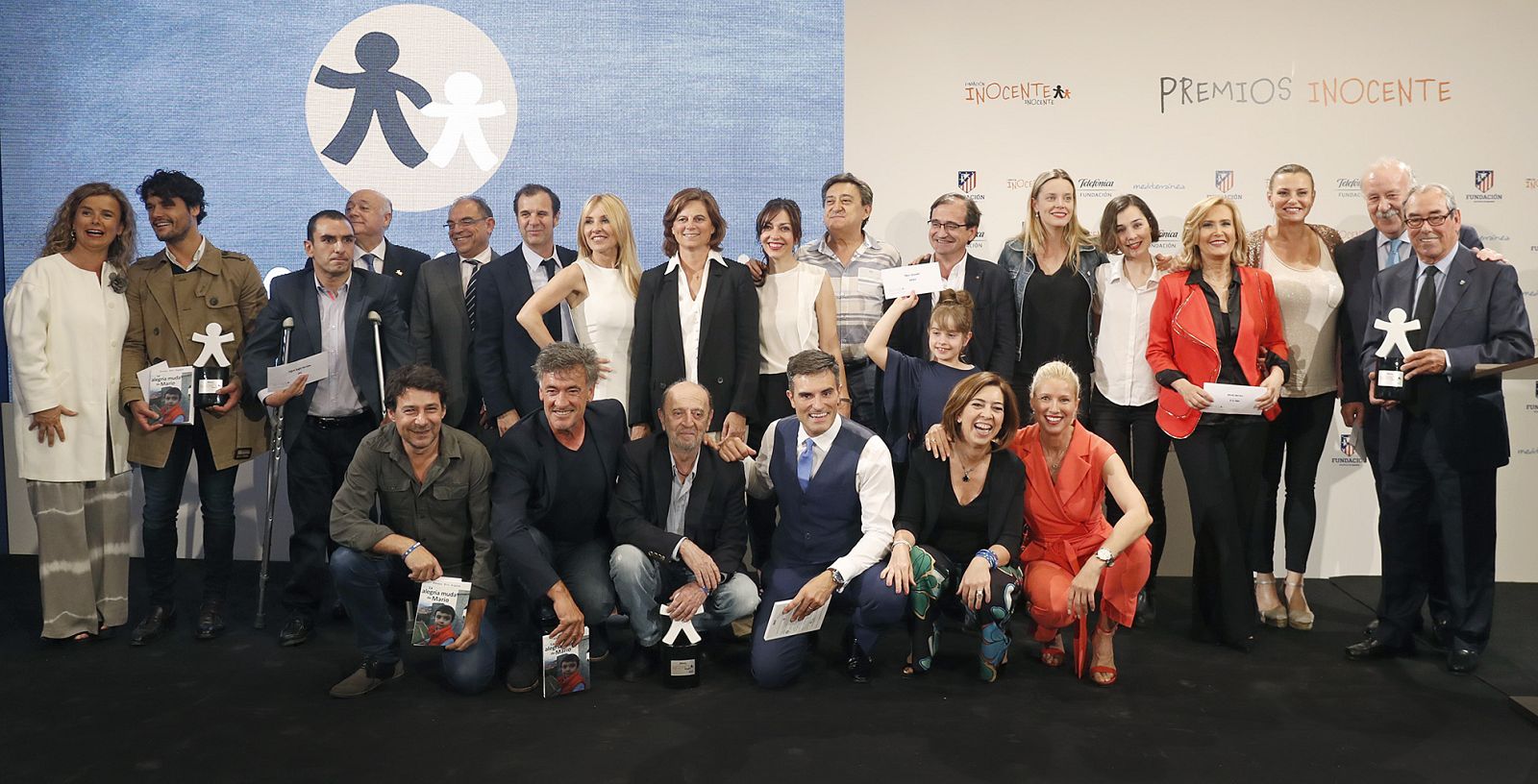 Foto de familia de los VII Premios Inocente