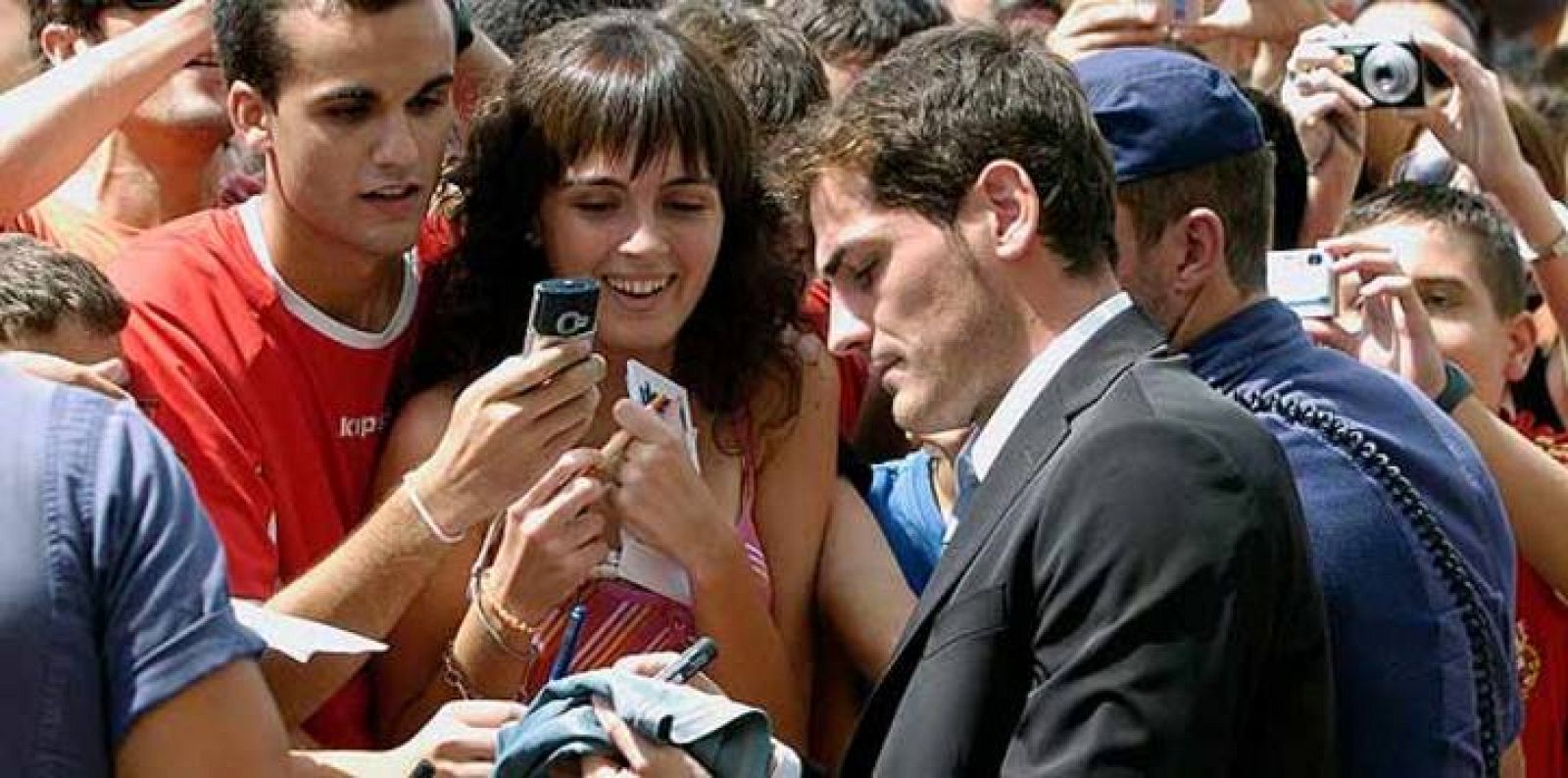 Casillas se baña de oro en Móstoles