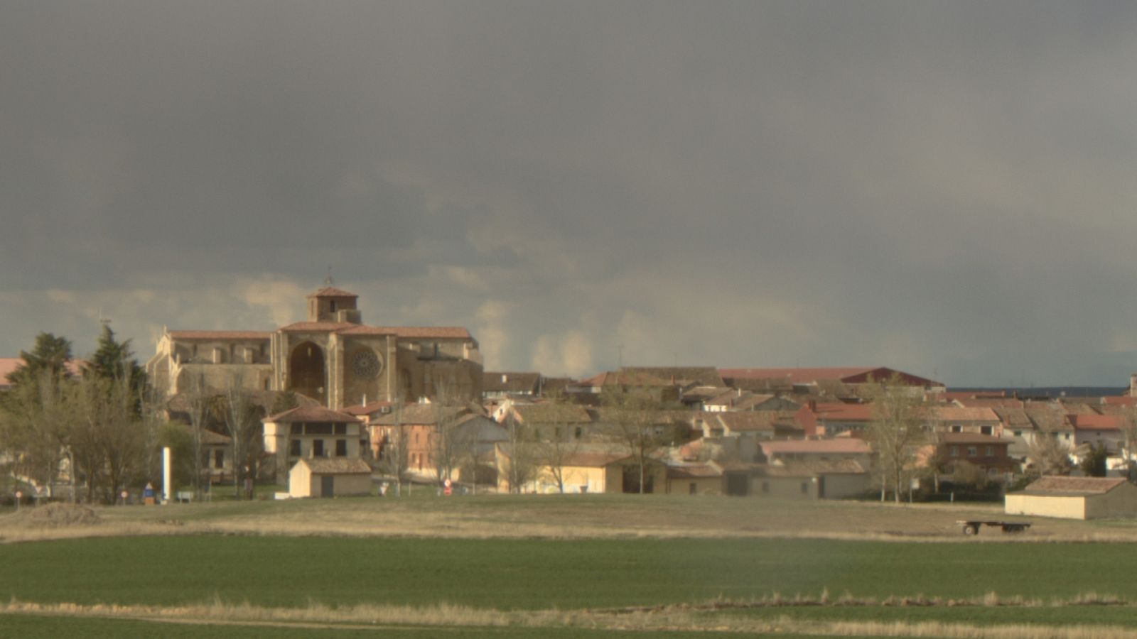 Vista de Santa Maria la Blanca, en Villalcazar