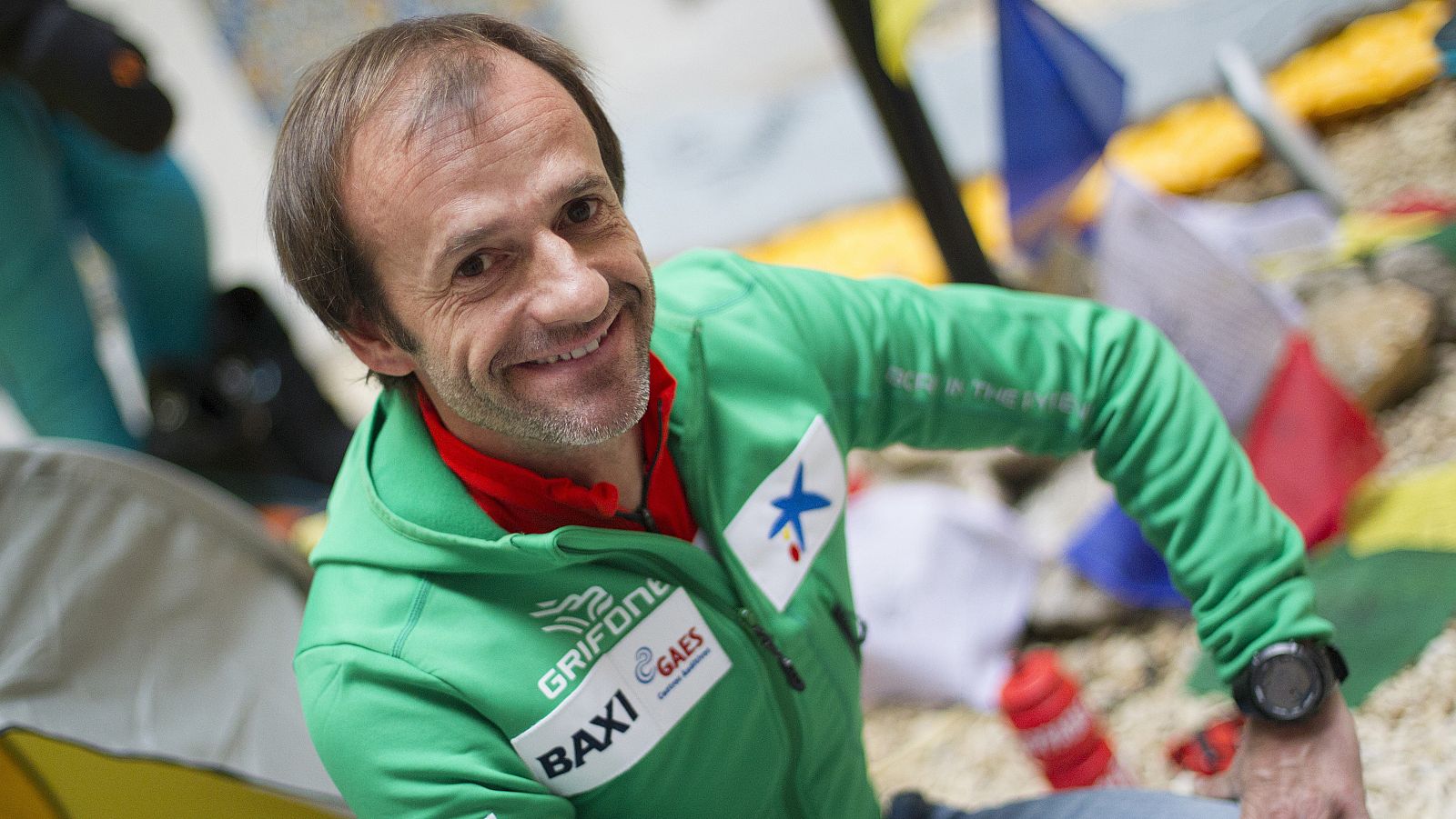 Ferran Latorre culmina el sueño de los 14 ochomiles en el Everest