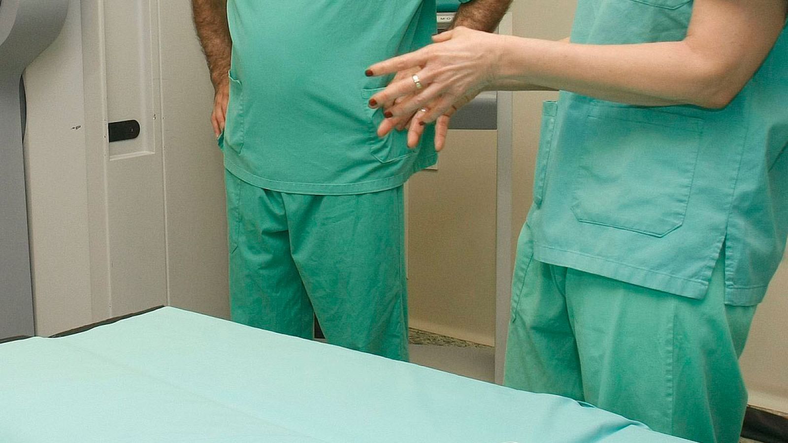 Personal sanitario en una imagen de archivo