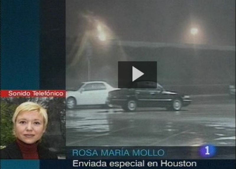 El huracán Ike se debilita tras arrasar Texas y dejar sin luz a cuatro millones de personas