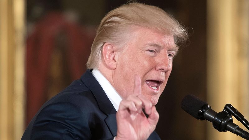 Trump califica de "patética excusa" las declaraciones del alcalde de Londres