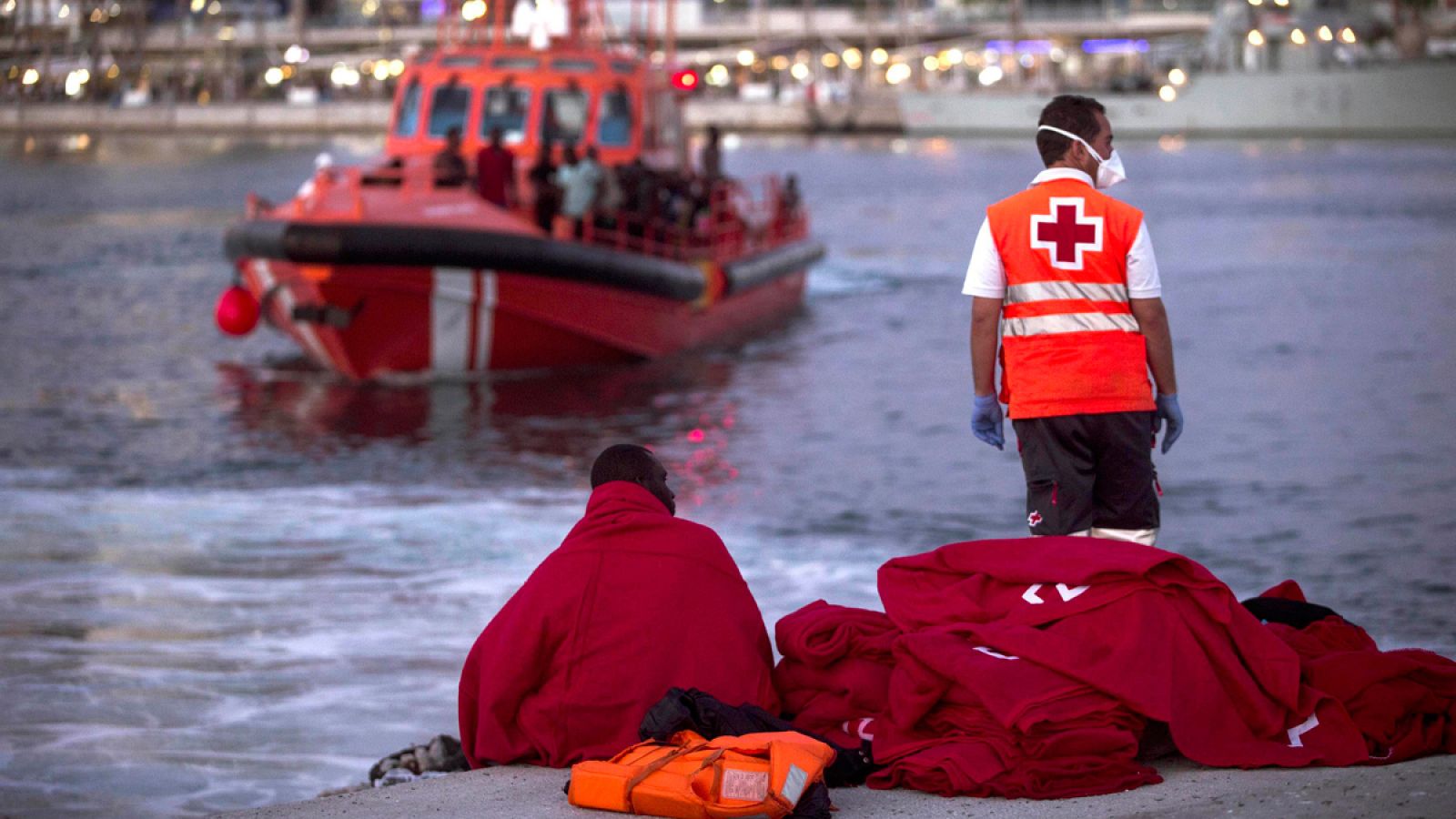 Tres de cada cuatro personas internadas en los CIE procedían de pateras