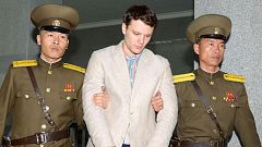 Corea del Norte libera a un estudiante estadounidense que se encontraba en coma
