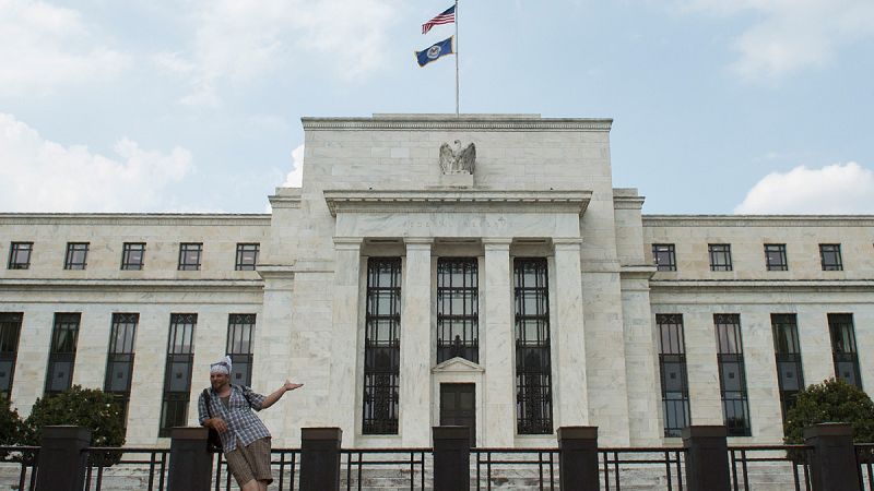 El Santander y el BBVA aprueban los test de estrés cualitativos de la Reserva Federal