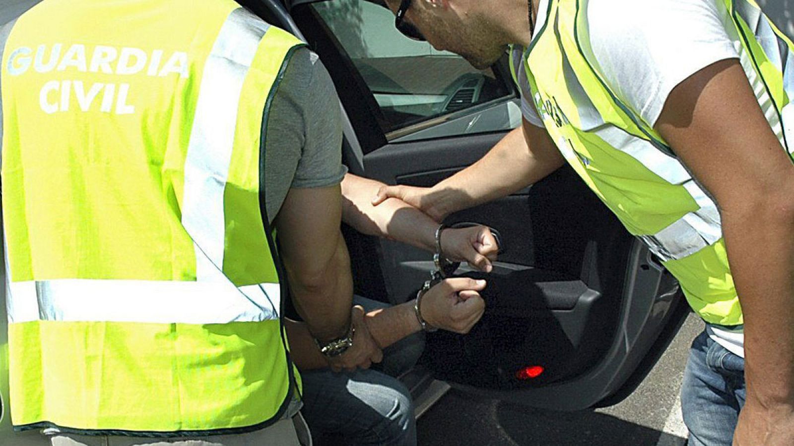 Traslado, en julio de 2012, de uno de los miembros del Grapo detenidos en Sevilla