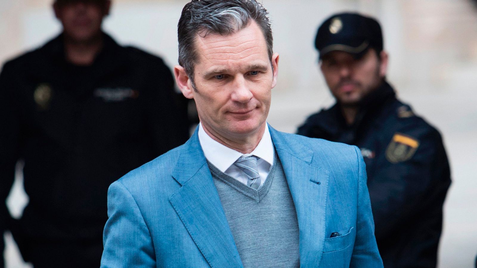 Iñaki Urdangarin, saliendo de la Audiencia de Palma, en una imagen de febrero de 2017