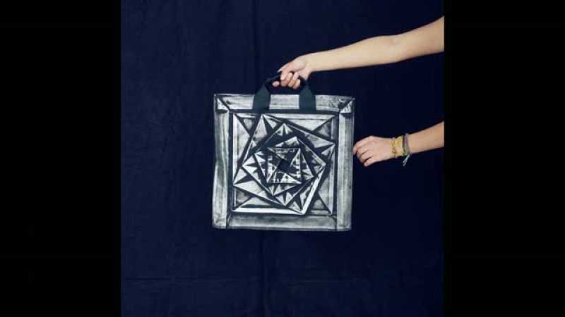 Issey Miyake, los renglones plisados de un dios 