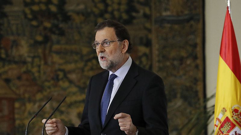 Rajoy asegura que Puigdemont ha hecho una "purga" fruto de su "deriva autoritaria"