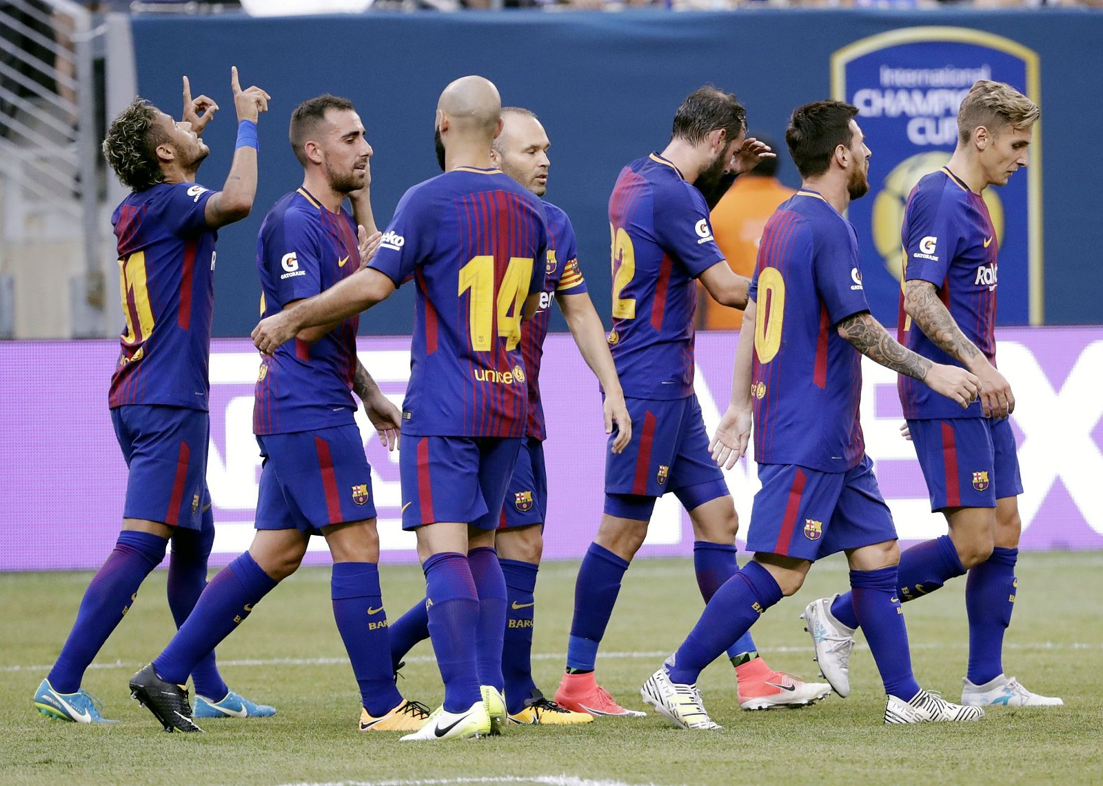 Neymar celebra uno de sus dos tantos anotados ante la Juventus.