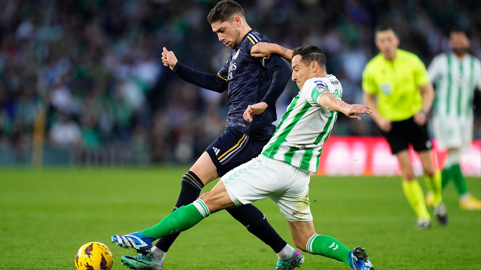 Andrés Guardado deja el Betis después de seis temporadas y media