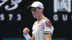 Sinner da la campanada y destroza a Djokovic para avanzar a la final de Melbourne