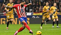 Un enrachado Memphis Depay da la victoria al Atlético ante el Rayo