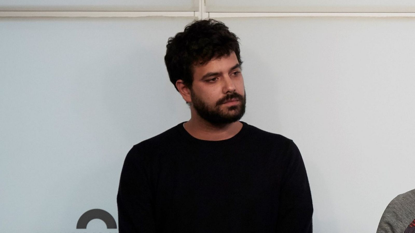 El diputado de ERC Rubén Wagensberg, durante una rueda de prensa. EFE/ Alejandro García